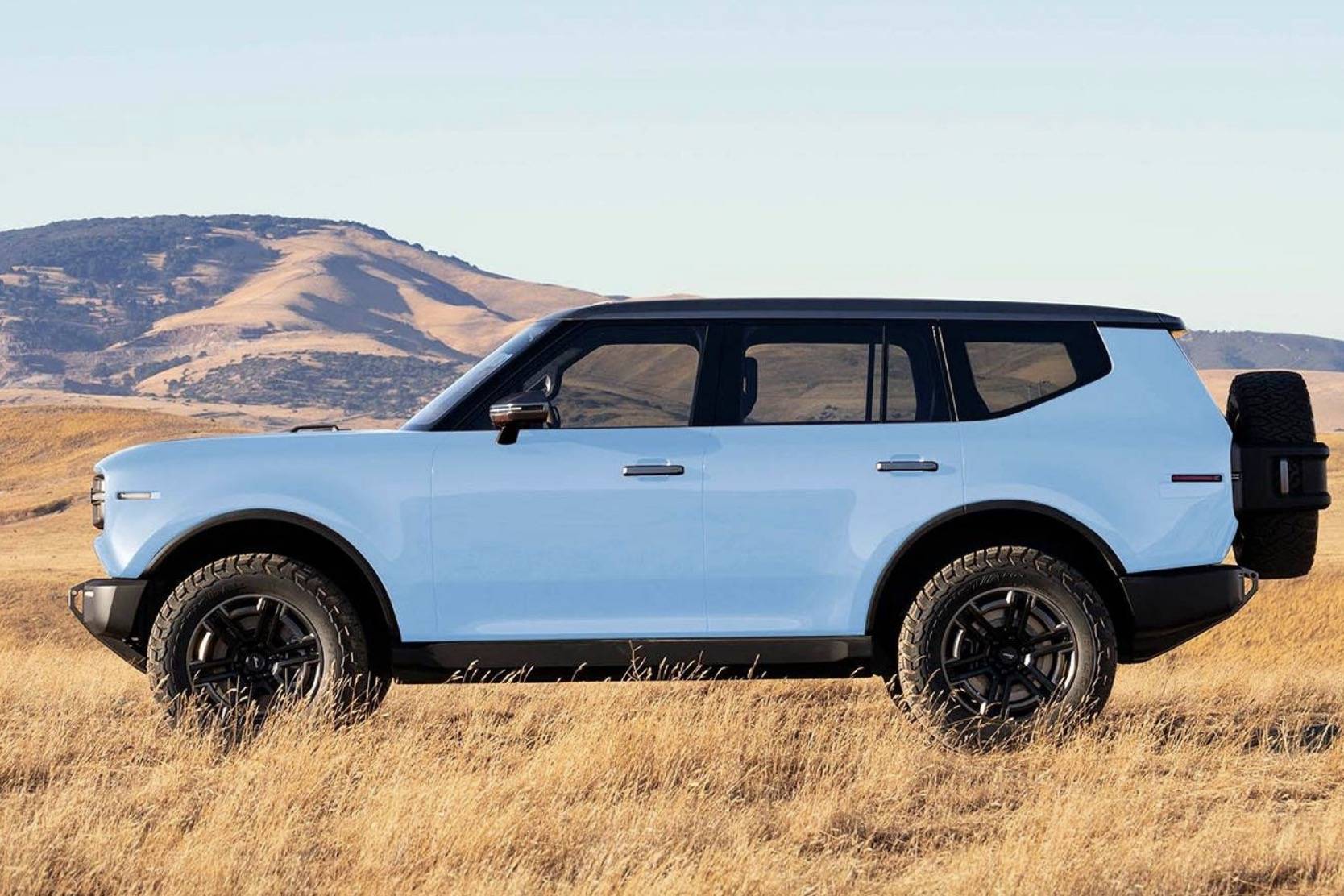 baby blue scout color ev terrain pickup.jpg